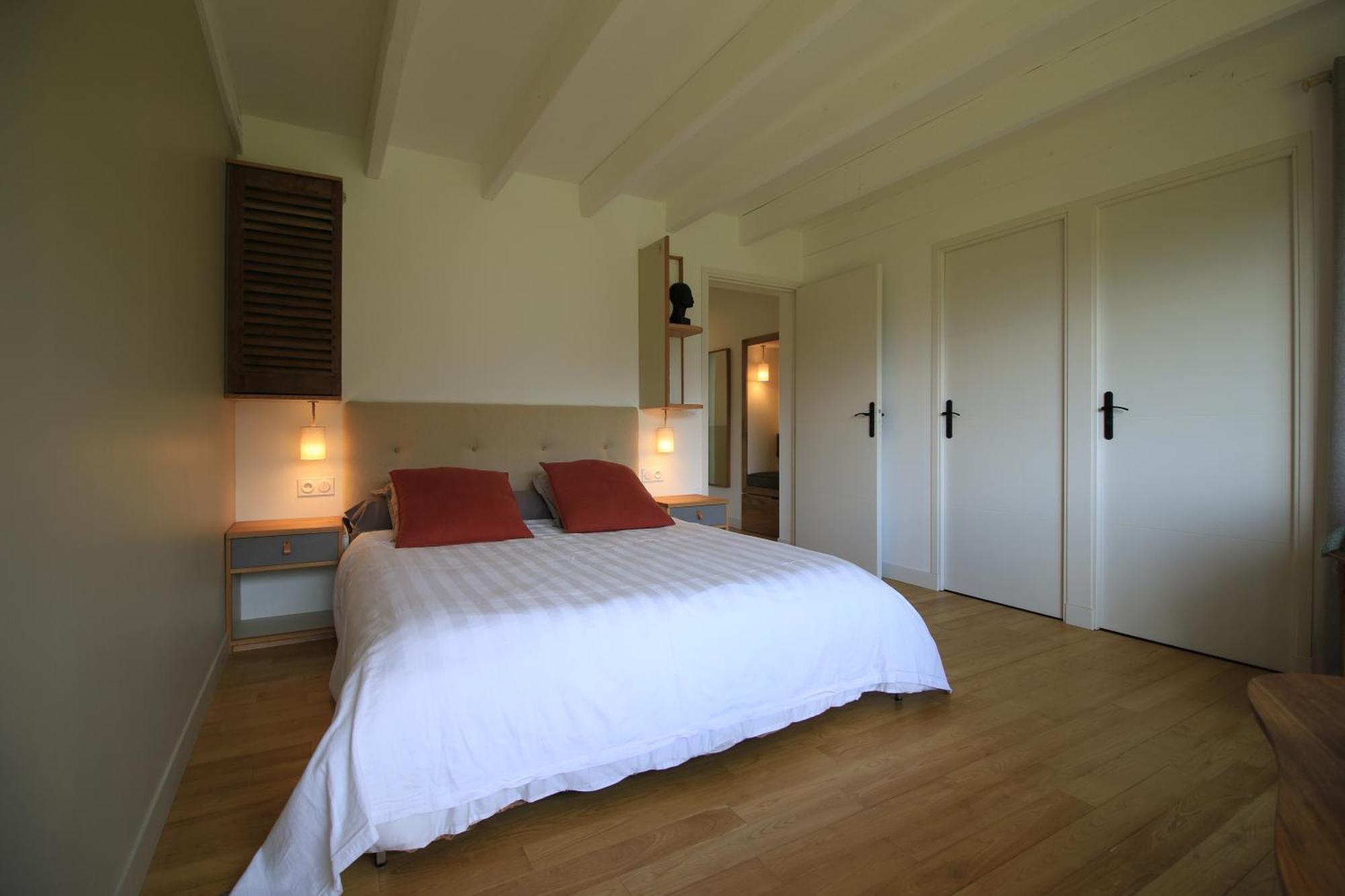 Bed and Breakfast Aux Logis De Fonfroide Chez Mylene & David Marcoles Exterior foto